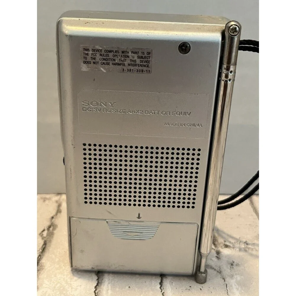 Sony Portable FM/AM Radio Silver ICF-S10MK2 Tested & Working